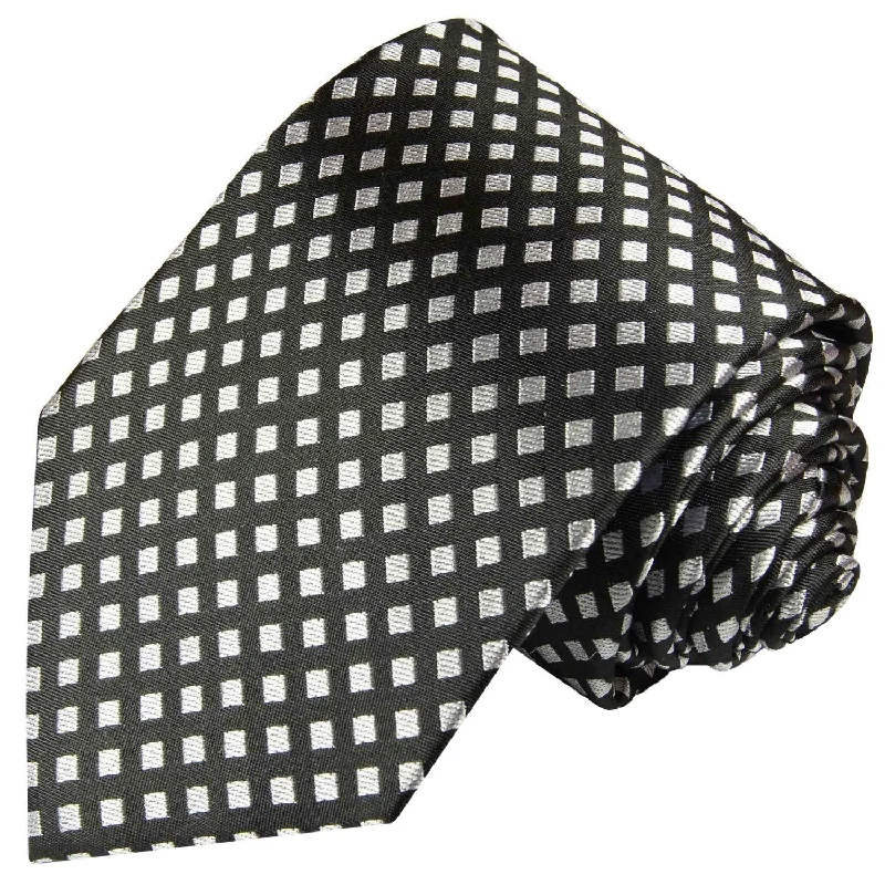 Slim Black and Silk Diamond Silk Tie