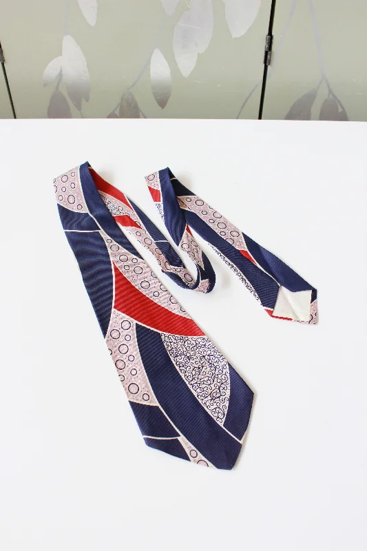 Vintage 1950s Abstract Rayon Tie in Pink/Blue/red/White